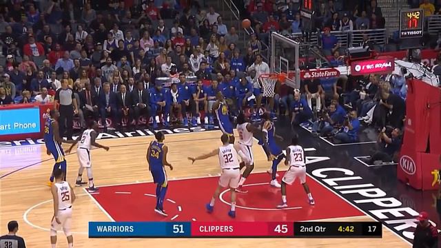 Warriors bench screams "I LOVE YOU" to Jordan Bell after scoring (hilarious!) смотреть онлайн