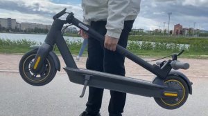 Тест электросамоката NINEBOT KickScooter Max G30P: складываем и раскладываем модель