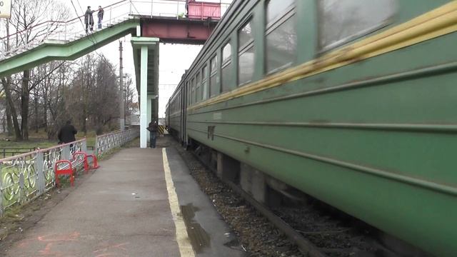 Электропоезд ЭР2Т-7140 станция Столбовая смотреть онлайн