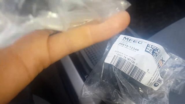 Втрулки стабилизатора на тойота приус 20