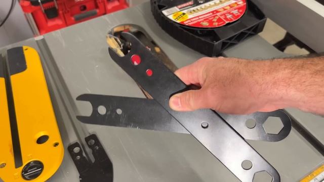 Skil vs DeWALT || Side By Side Comparison смотреть онлайн