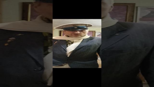 Новый Остап Бендер. Он нашел мясорубку и унюхал котлеты.