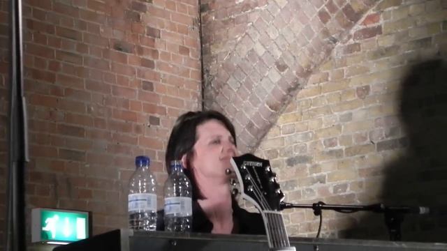 DJ got us falling in love again - Heather Peace Tour Finale - 15th April 2011 London смотреть онлайн