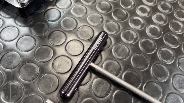 Building wheels with BERD SPOKES. NEW Berd TALON HUB released! смотреть онлайн