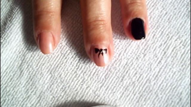 РИСУЮ БАНТИКИ НА НОГТЯХ ОБЫЧНЫМИ ЛАКАМИ. смотреть онлайн