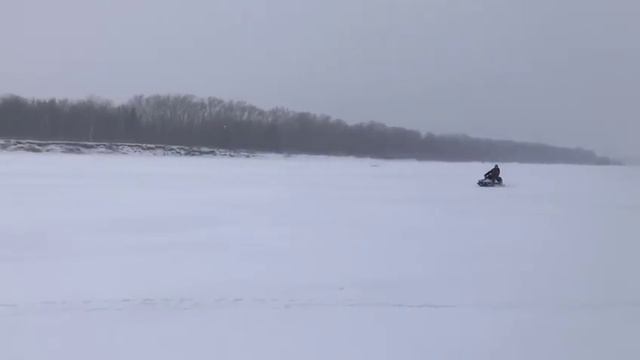 Мини-снегоход. На природе смотреть онлайн