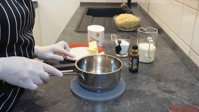 Вишневый пирог с миндальными орехами на скорую руку/ Ягодный пирог/ Kirschkuchen Rezept смотреть онлайн