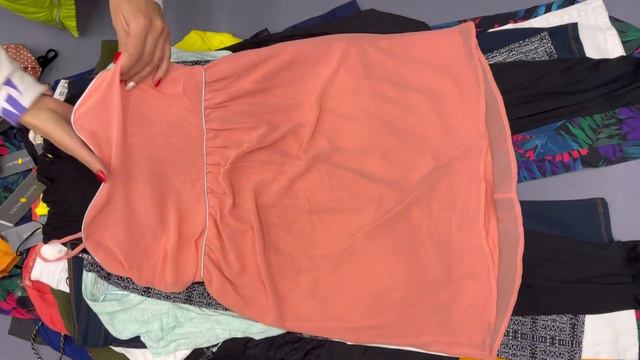 Женский Микс Cache Cache СТОК Лето/Евросоюз 9 кг (20,8€/кг) - (34ед) - (17 200руб) смотреть онлайн