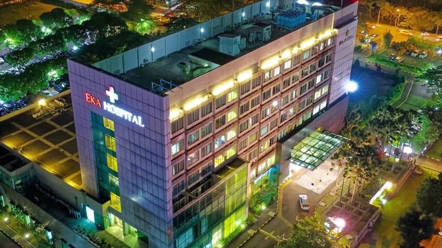 Не захотел оперировать грязного нищего, но потом горько жалел узнав, кто это был смотреть онлайн