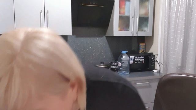 Официально устроилась на работу. Какую одежду мне выдали? Распаковка Магнит и не только смотреть онлайн