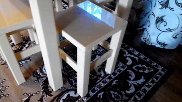 Кухонный стол 