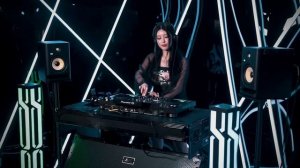 YOUNA - Melodic Techno Progressive House DJ Mix 02 Korea, Seoul