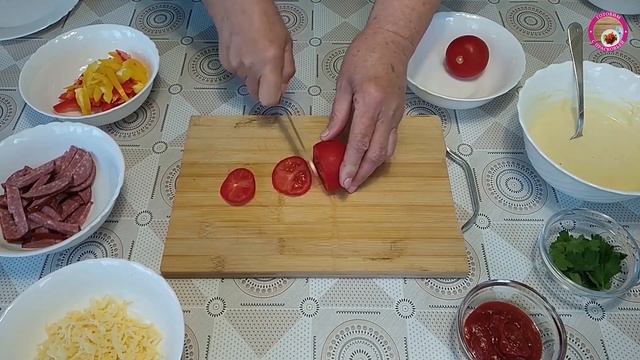 Пицца с жидким тестом за 10 минут. Очень вкусная пицца с колбасой и сыром смотреть онлайн