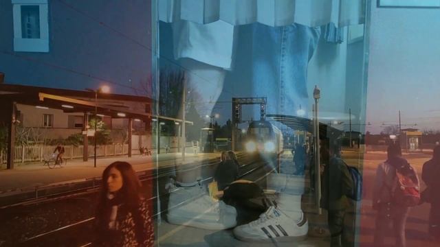 В огромном городе стоял большой вокзал... Сережа Мельник, стихи, #стихиспользой смотреть онлайн