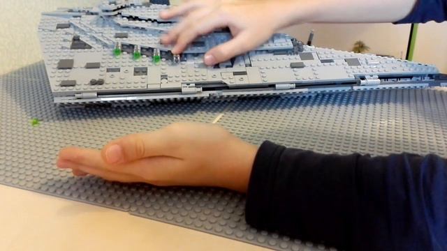 Обзор на LEGO STAR WARS звёздный разрушитель первого ордена (75190) смотреть онлайн
