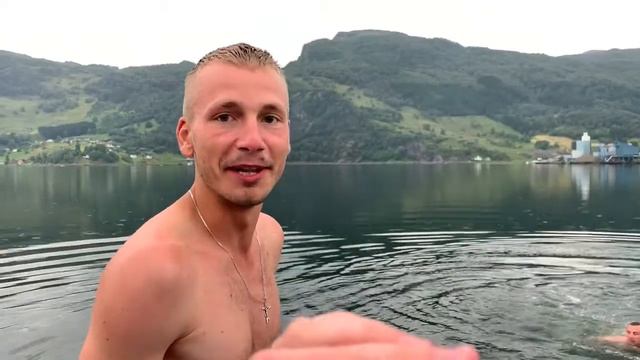 Купания в Норвегии!!Норвежская забава смотреть онлайн