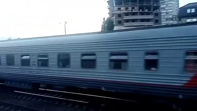 Электровоз ЭП1М-730 с поездом №268 Сосногорск - Новороссийск смотреть онлайн