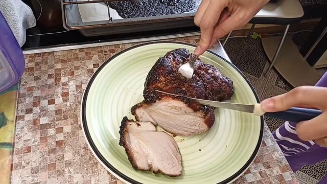 СВИНОЙ ОКОРОК В ДУХОВКЕ. ВКУСНЫЙ ПРОСТОЙ РЕЦЕПТ. смотреть онлайн