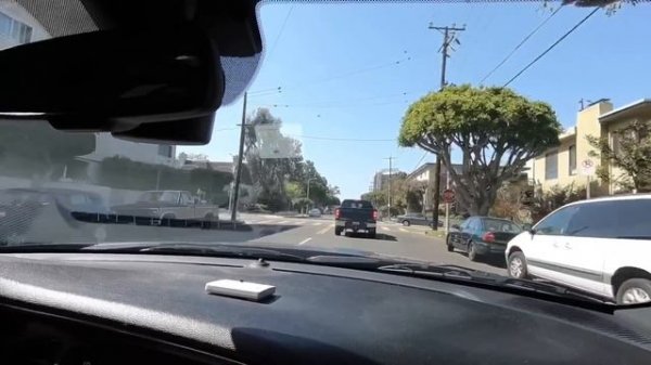 Dodge Challenger SXT V6 vs Challenger RT V8 | STREET RACE!