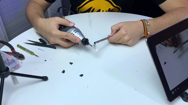 Desarmé un Apple Pencil y es INCREIBLE por dentro! Apple Pencil 1 Teardown смотреть онлайн