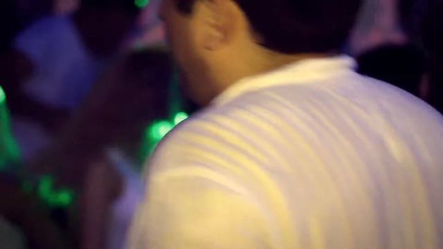 White party смотреть онлайн