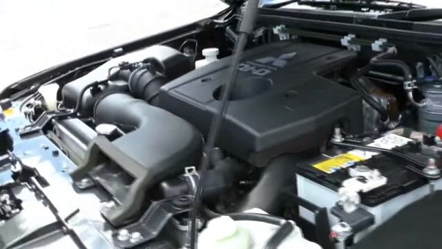 B7572  - 2016 Mitsubishi Pajero NX GLS Wagon 7st Walk Around Video