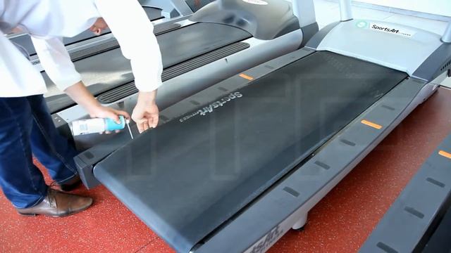 Смазываем полотно беговой дорожки смотреть онлайн
