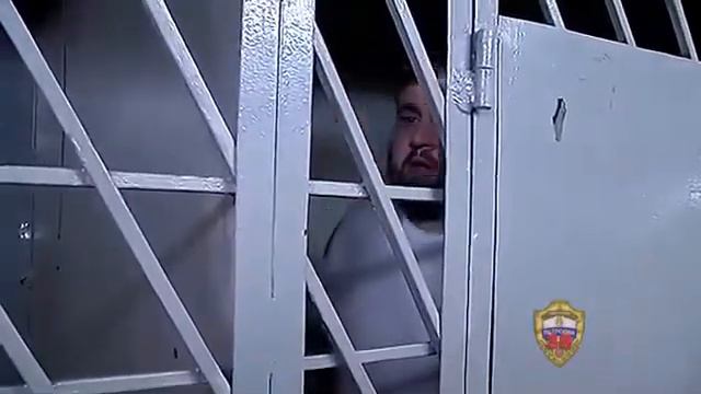 ты зачем журналиста ударил? да случайно я не знаю смотреть онлайн
