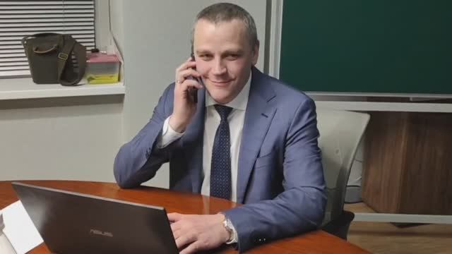 Приглашение на 8 марта смотреть онлайн