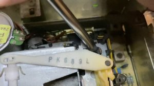 Как вытащить застрявшую кассету из магнитолы  Blaupunkt Volkswagen Alpha CC