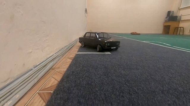 MiniZhiga Drift | Дрифт на RC модели Жигули смотреть онлайн