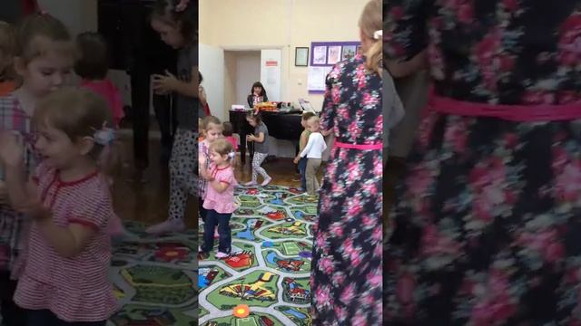 Занятия музыкой для малышей! Вместе весело шагать по просторам!!! смотреть онлайн
