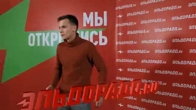 Bullet time на открытии магазина Эльдорадо в Воронеже смотреть онлайн