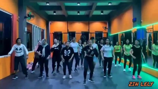 BUBBLE - DJ LIZZY FT DAVID JAY | ZUMBA | DANCE | FITNES | CHOREO | LELY HERLY
