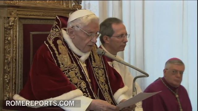 Images from resignation of Benedict XVI смотреть онлайн