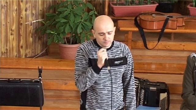 Я опускаюсь на колени смотреть онлайн