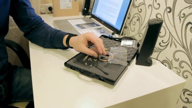 Головной микрофон Sennheiser Ear Set 1 (синхайзер сет один) обзор от сайта VISmedia.ru смотреть онлайн
