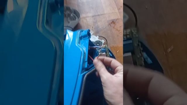 разборка и (типа) ремонт моющего пылесоса Томас смотреть онлайн