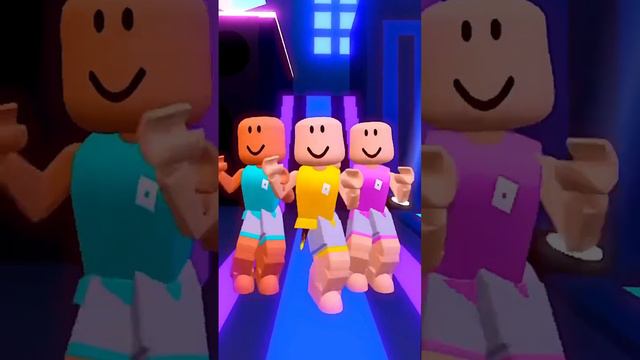 Мне лучше с корблоксом или без?)👀 #roblox #роблокс #kegashix #игра #adoptme #mm2 #игры #мультики смотреть онлайн