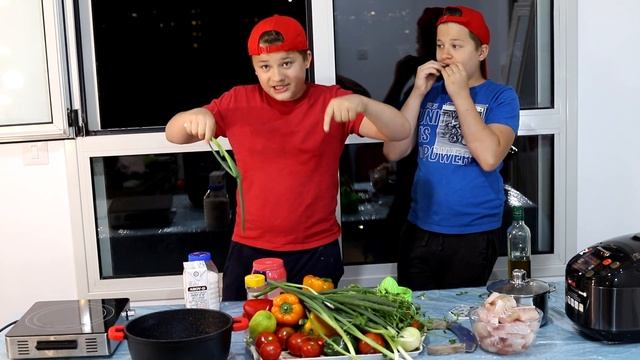 Готовим пиццу и экзотическую уху мокека из нильского окуня. смотреть онлайн