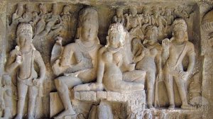 Храм Кайласанатха. Уникальный Индийский храм, высеченный в скальном массиве.