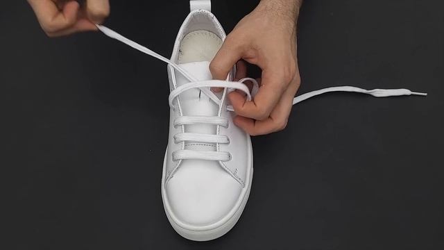 HOW TO BAR LACE YOUR SHOES | SNEAKERS Bar Lacing Styles смотреть онлайн