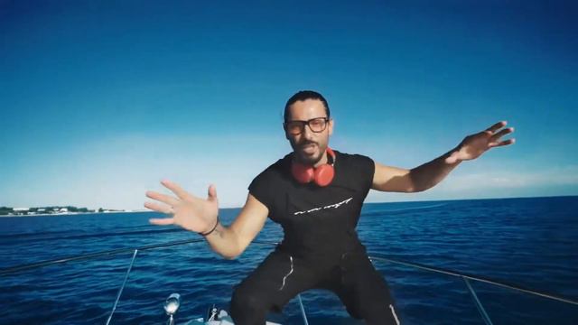 21.09.21 выходит клип на песню “Sunma Umidim” а пока скачивайте ремикс от Nerak на эту песню смотреть онлайн