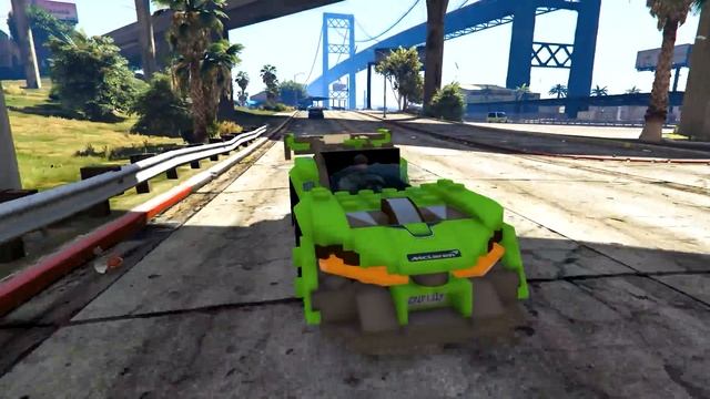 Franklin and Spiderman Stealing Minecraft Car From Police - GTA 5 смотреть онлайн