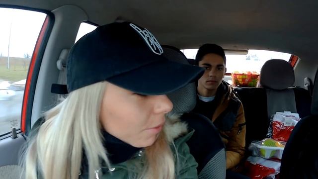 Дарим подарки в ДЕТСКИЙ ДОМ (тронуло до слез) смотреть онлайн