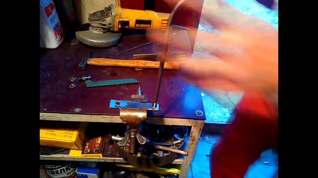 ? Как установить газовые упоры капота Лады Приоры. смотреть онлайн