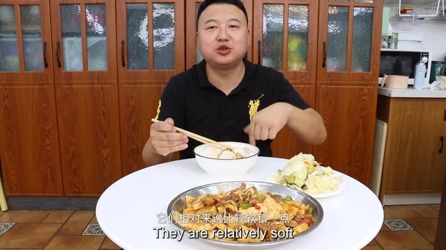 3斤豆腐，阿强做“肉炒豆腐”，香辣嫩滑，一口下去，满嘴爆汁！【cram阿强】 смотреть онлайн