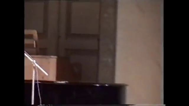 Последний солист хора Жарова Иван Ассур исполняет песню Михаила Устинова смотреть онлайн