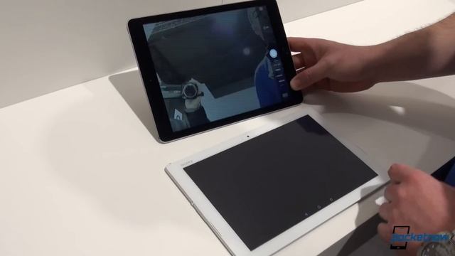Sony Xperia Z4 Tablet vs Apple iPad Air 2 | Pocketnow смотреть онлайн