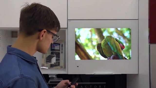Демонстрация функции HDMI CEC в телевизорах AVEL Управление ТВ и приставкой одним пультом смотреть онлайн